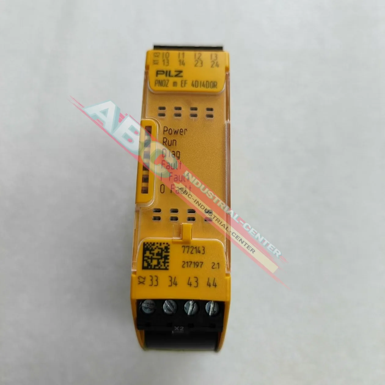 safety relay brand new 751105 777585 750008 
safety relay brand new 751105 777585 750008