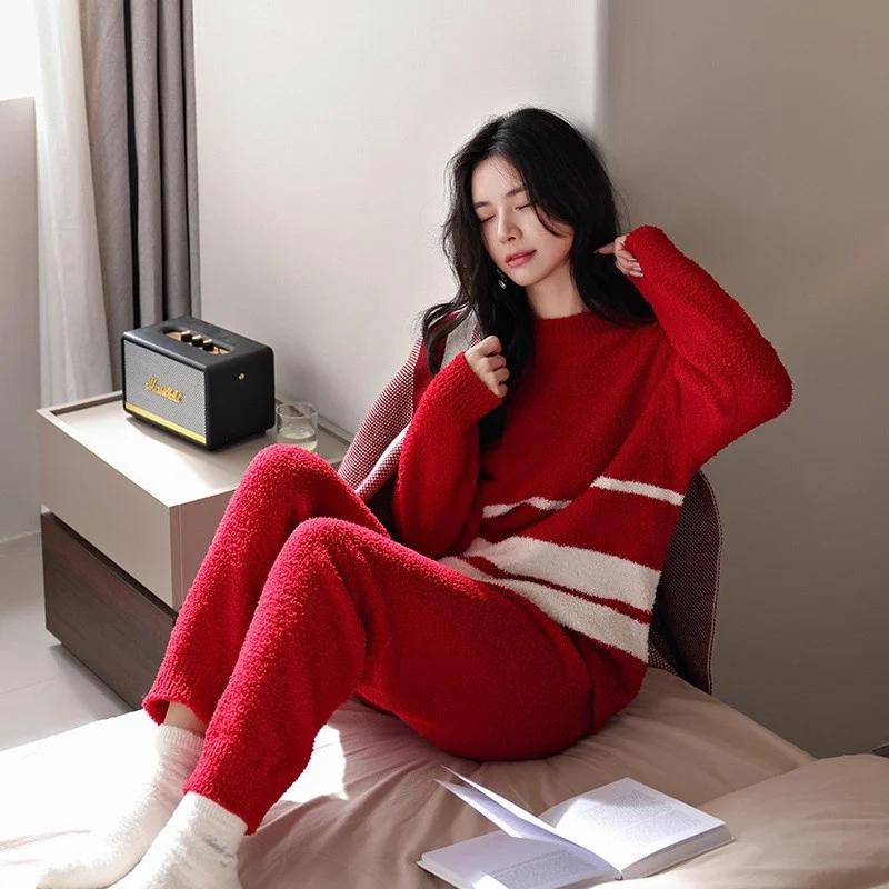 Couples Sleepwear Soft Coral Fleece Thickened Warm Casual Home Clothes Set Long Sleeve Long Pants round Neck Lantern Sleeve
Couples Sleepwear Soft Coral Fleece Thickened Warm Casual Home Clothes Set Long Sleeve Long Pants round Neck Lantern Sleeve