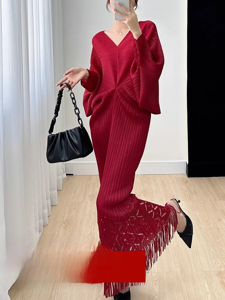 plus Size Loose Batwing Sleeve V-Neck Pleated Slimming Long Dress Fashionable Commute Style Polyester Fiber Long Sleeve Dress
plus Size Loose Batwing Sleeve V-Neck Pleated Slimming Long Dress Fashionable Commute Style Polyester Fiber Long Sleeve Dress