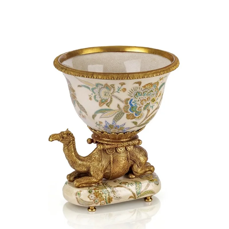 European retro ceramic decorative vase, living room entrance desktop light luxury high-end storage ornament
European retro ceramic decorative vase, living room entrance desktop light luxury high-end storage ornament