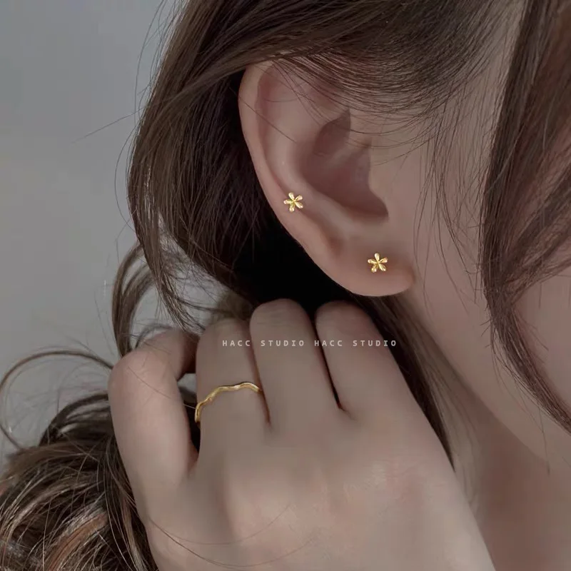 Hot SellingMinimalist Flower Stud Earrings for Women, Delicate Fashion Jewelry, Ear Care Earrings
Hot SellingMinimalist Flower Stud Earrings for Women, Delicate Fashion Jewelry, Ear Care Earrings