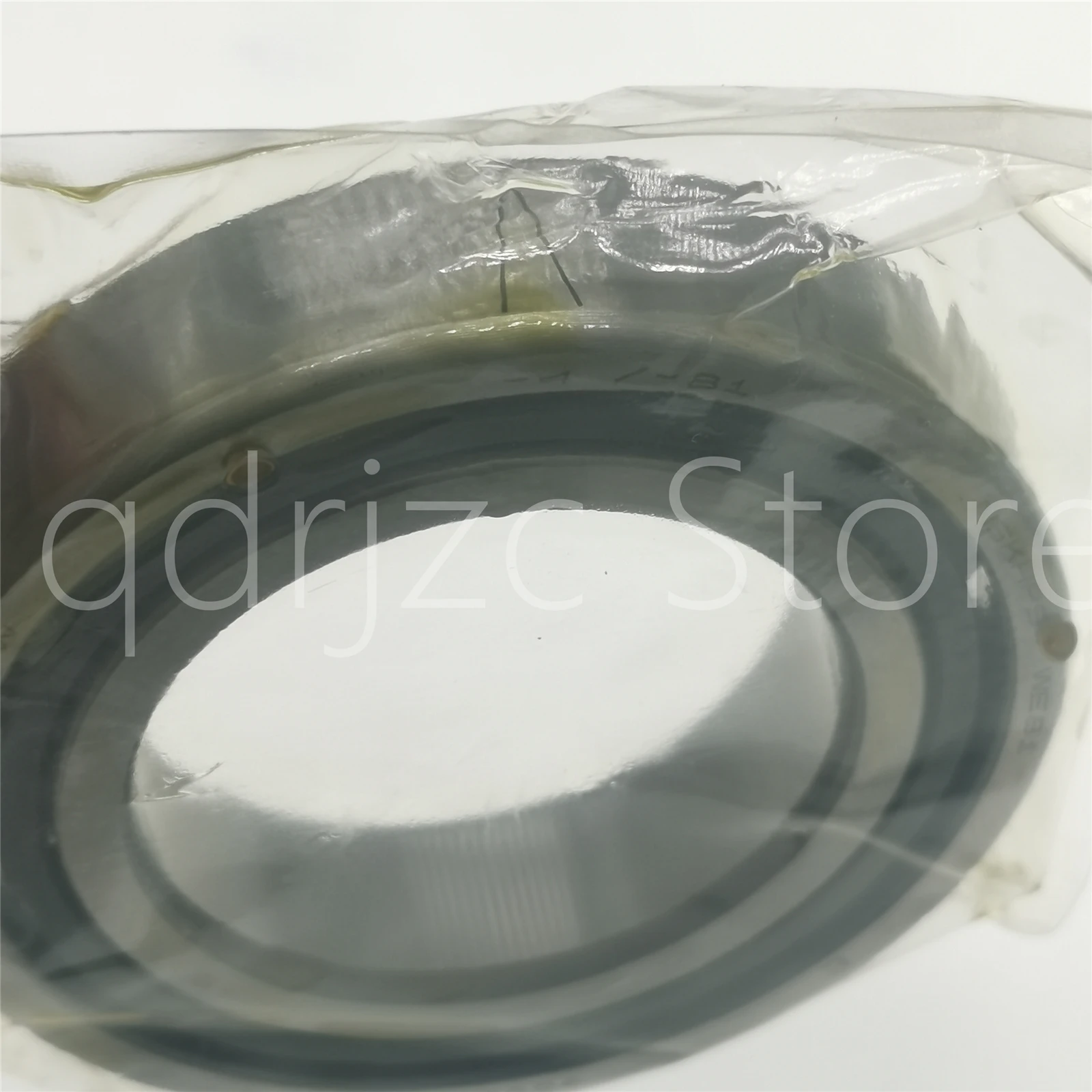 Precision Machine Tool Spindle Angular Contact Ball Bearing 7009CTYNSULP4 7009C SULP4 = 7009CY/GLP4 7009CG/GL P4
Precision Machine Tool Spindle Angular Contact Ball Bearing 7009CTYNSULP4 7009C SULP4 = 7009CY/GLP4 7009CG/GL P4