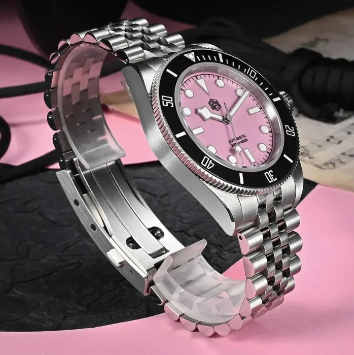 San Martin Мужские автоматические часы 40 мм Механические наручные часы для дайвинга 200 м Водонепроницаемые BGW-X1 Светящийся сапфир NH35 Керамический безель
San Martin Мужские автоматические часы 40 мм Механические наручные часы для дайвинга 200 м Водонепроницаемые BGW-X1 Светящийся сапфир NH35 Керамический безель