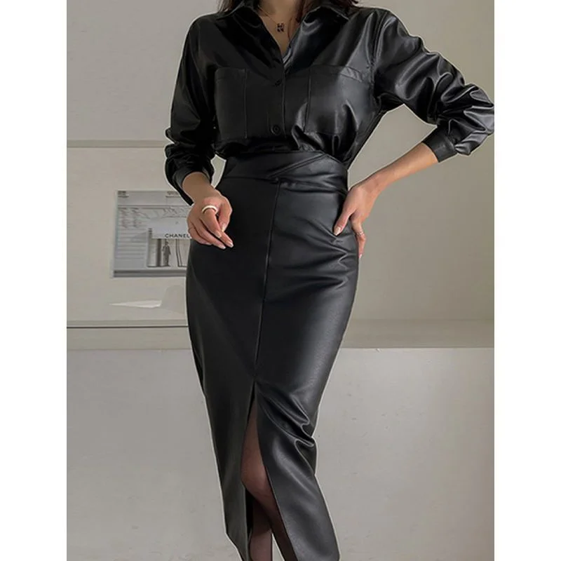 Spring and Autumn Retro Slit Leather New Autumn Winter High Waist Temperament Mid-length One-step Skirt
Spring and Autumn Retro Slit Leather New Autumn Winter High Waist Temperament Mid-length One-step Skirt