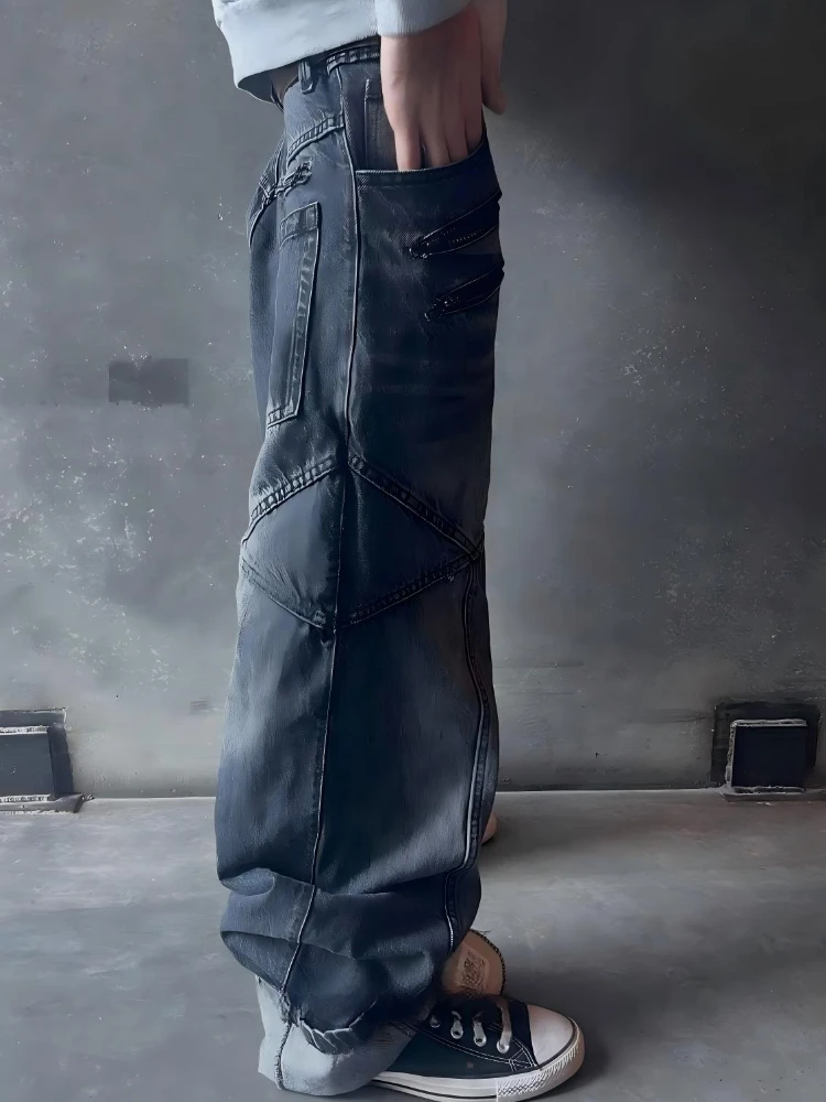 High waisted design, dark denim jeans, hip-hop style, straight leg loose fit, reflecting street pants for men and women
High waisted design, dark denim jeans, hip-hop style, straight leg loose fit, reflecting street pants for men and women