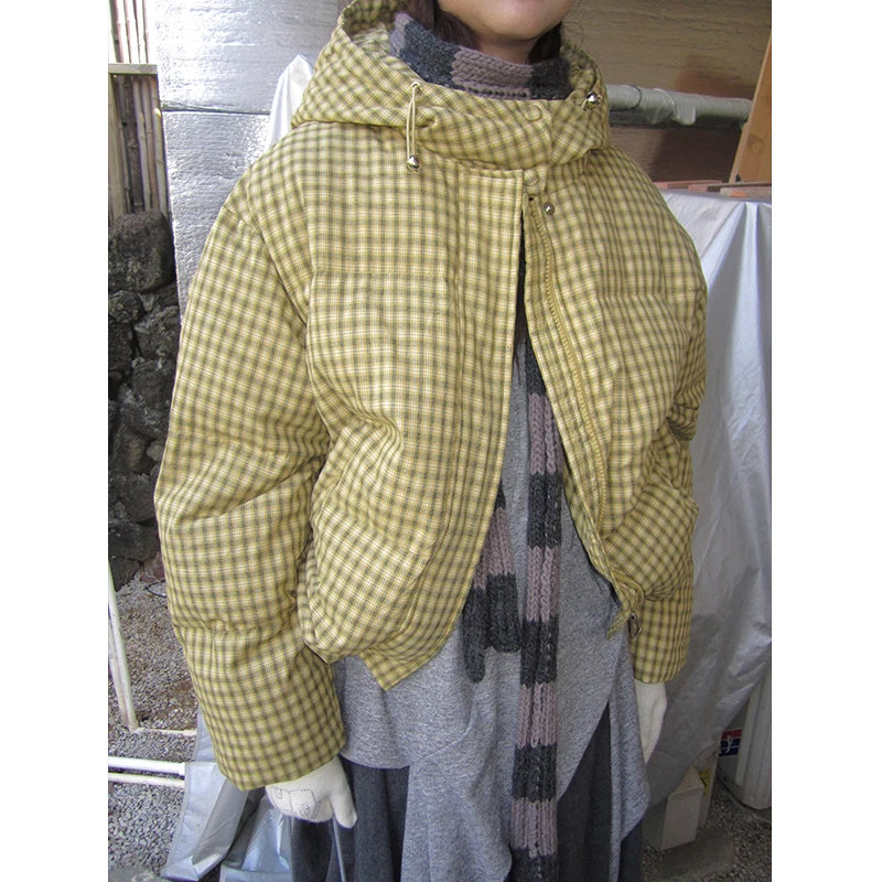 Winter New Korean Sle Hooded Plaid Thiened Loose Versatile White Du down Jaet Outerwear for Commuting Young Women
Winter New Korean Sle Hooded Plaid Thiened Loose Versatile White Du down Jaet Outerwear for Commuting Young Women