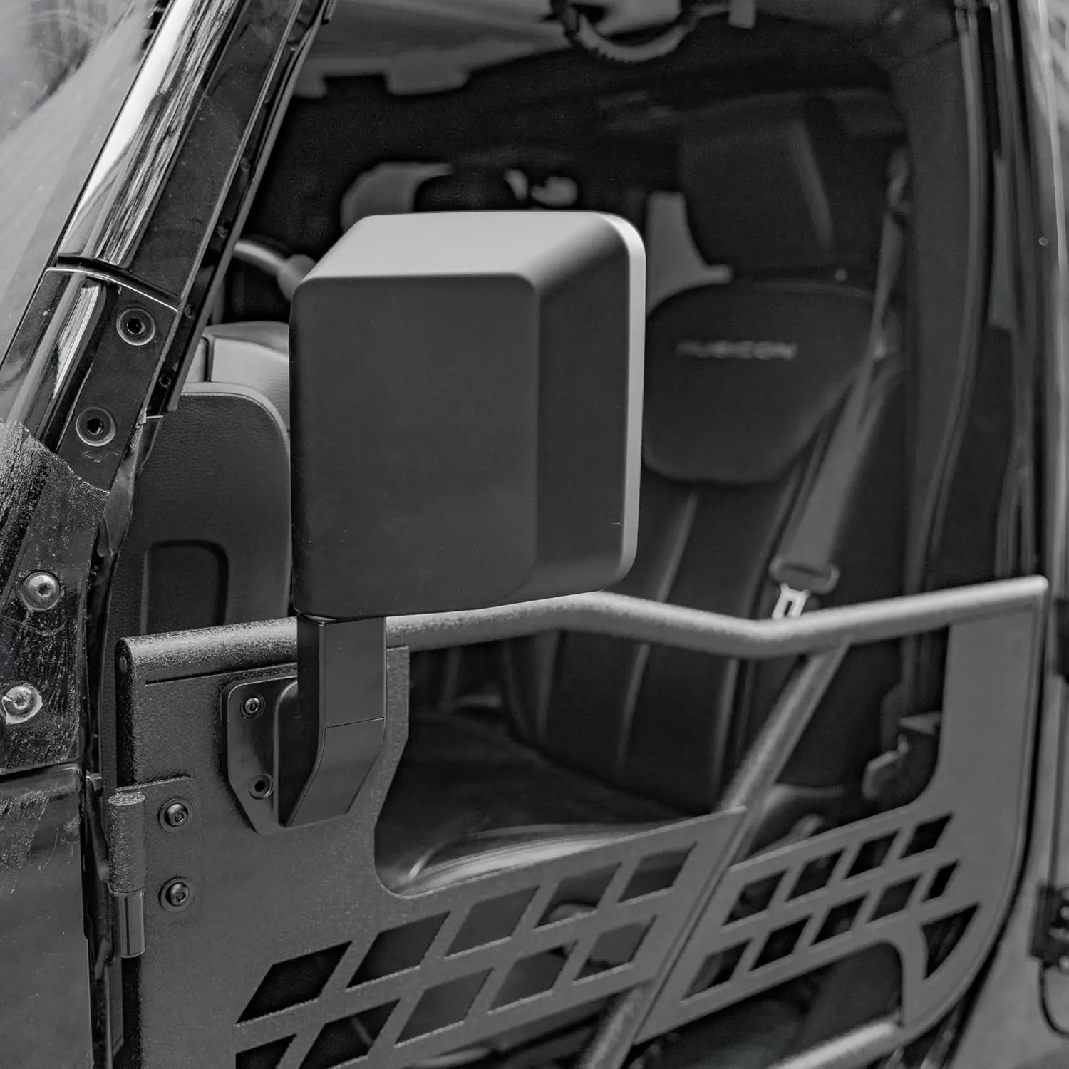 A pair of exterior rearview mirrors, specially designed for vehicles, durable and suitable for Jeep Wrangler CJ YJ JK/JL
A pair of exterior rearview mirrors, specially designed for vehicles, durable and suitable for Jeep Wrangler CJ YJ JK/JL