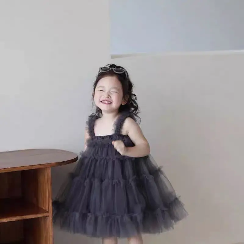 Baby Girls Tiered Tulle Tutu Dress, Sleeveless Ruffle Strap Princess Dress, Cute Summer Outfit for Birthday & Special Occasions
Baby Girls Tiered Tulle Tutu Dress, Sleeveless Ruffle Strap Princess Dress, Cute Summer Outfit for Birthday & Special Occasions