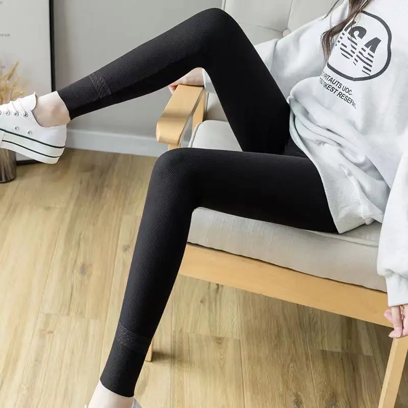 Женские леггинсы, брюки с принтом тай-дай, расклешенные штанины, тонкие белые вязаные полосатые, прочная компрессионная спортивная одежда, европейско-американский живот Ol
Женские леггинсы, брюки с принтом тай-дай, расклешенные штанины, тонкие белые вязаные полосатые, прочная компрессионная спортивная одежда, европейско-американский живот Ol