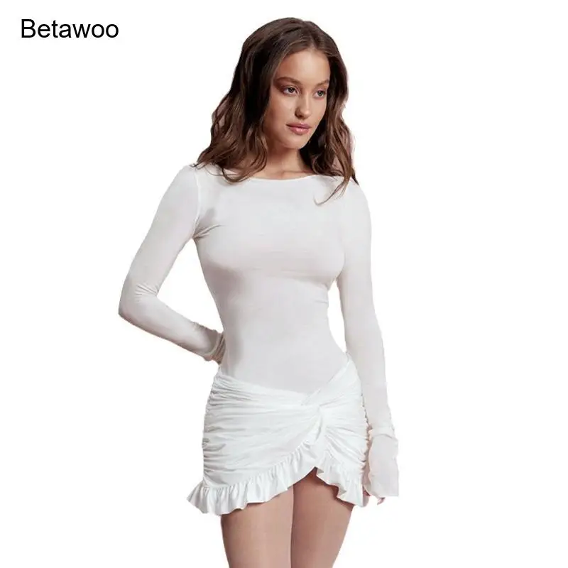 Women White Two Piece Outfit Long Sleeve Top and Ruched Ruffle Mini Skirt Bodycon Casual Streetwear Set
Women White Two Piece Outfit Long Sleeve Top and Ruched Ruffle Mini Skirt Bodycon Casual Streetwear Set