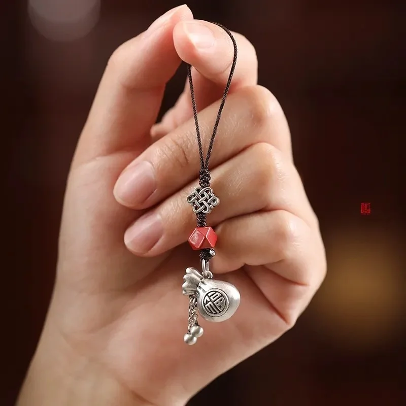 Creative Silver Mobile Phone Chain Women's Style Attracting Wealth Bag Charm Pendant Festive Gift without Brand
Creative Silver Mobile Phone Chain Women's Style Attracting Wealth Bag Charm Pendant Festive Gift without Brand