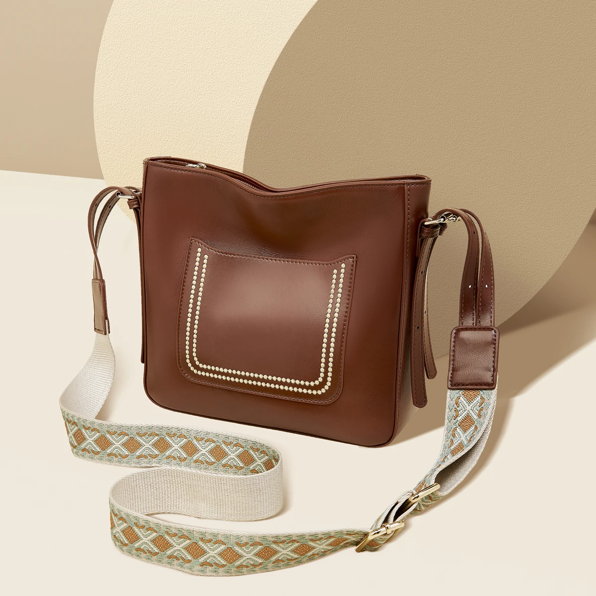 SAFIYA Brand Female Shoulder Bag Genuine Leather 2026 New Luxury Design Crossbody Bag Large Capacity Vintage Commute Bag Purse
SAFIYA Brand Female Shoulder Bag Genuine Leather 2026 New Luxury Design Crossbody Bag Large Capacity Vintage Commute Bag Purse