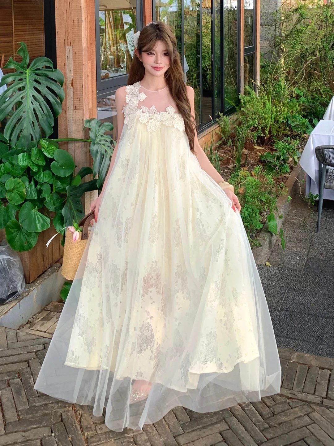 Elegant White Lace Bridal Dress 3D Flower Princess Style Fleeing Princess Wind Engagement Dress High Waist A-Line Skirt
Elegant White Lace Bridal Dress 3D Flower Princess Style Fleeing Princess Wind Engagement Dress High Waist A-Line Skirt