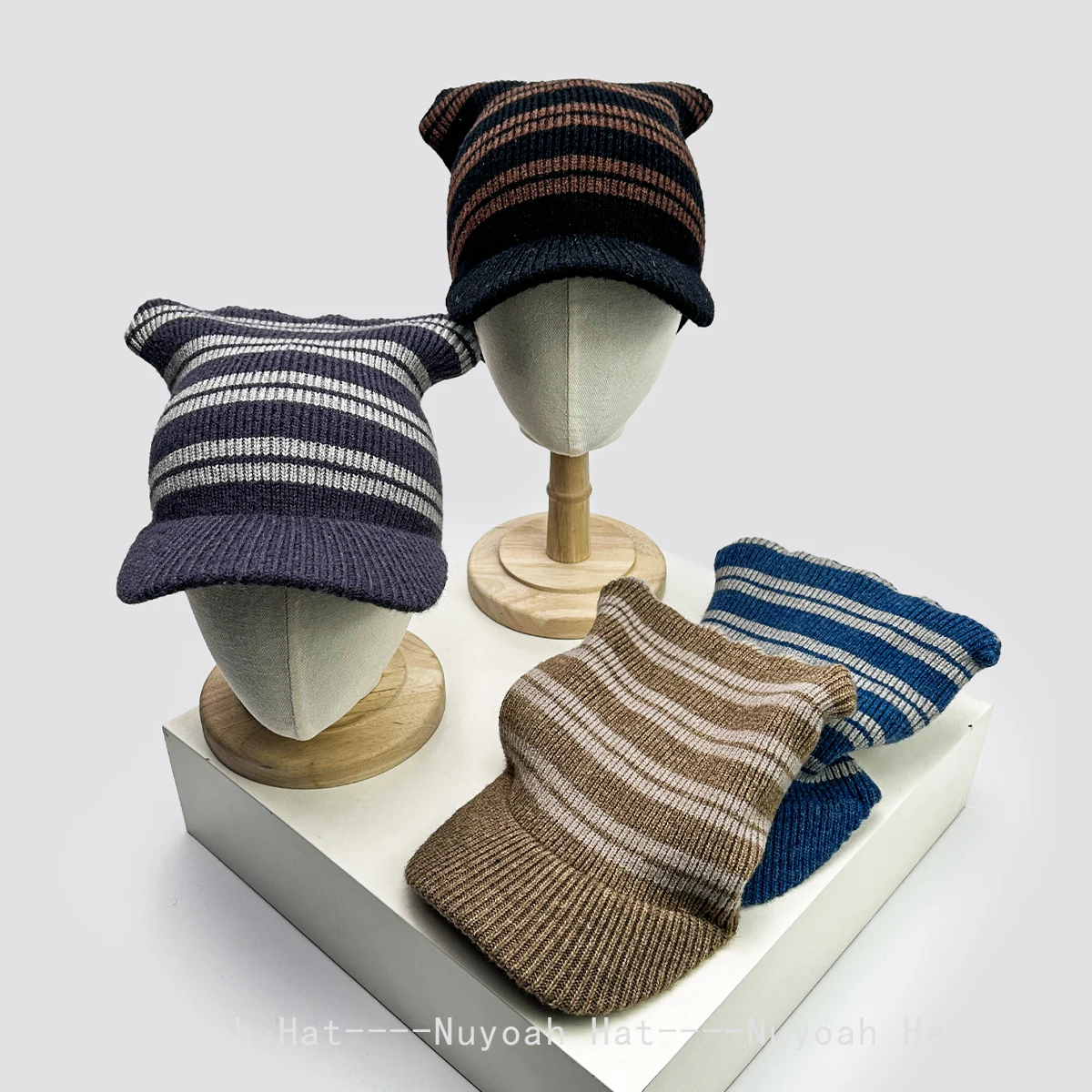 New Women Korean Retro Stripes Cat Ears Knitted Hats Color Block Warm Personal Fashion Beanies Cute Versatile Baseball Caps ins
New Women Korean Retro Stripes Cat Ears Knitted Hats Color Block Warm Personal Fashion Beanies Cute Versatile Baseball Caps ins