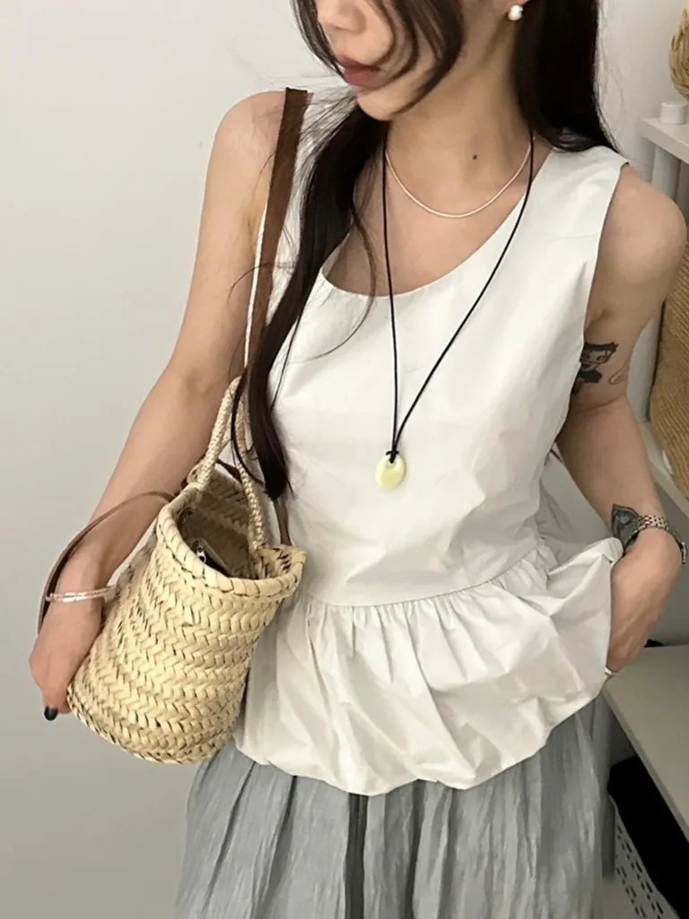 Chic Summer Strap Vest Women's New Small Doll irt Cute Faionable Anti-Aging Top Trendy Commute Sle 00% Other Material
Chic Summer Strap Vest Women's New Small Doll irt Cute Faionable Anti-Aging Top Trendy Commute Sle 00% Other Material