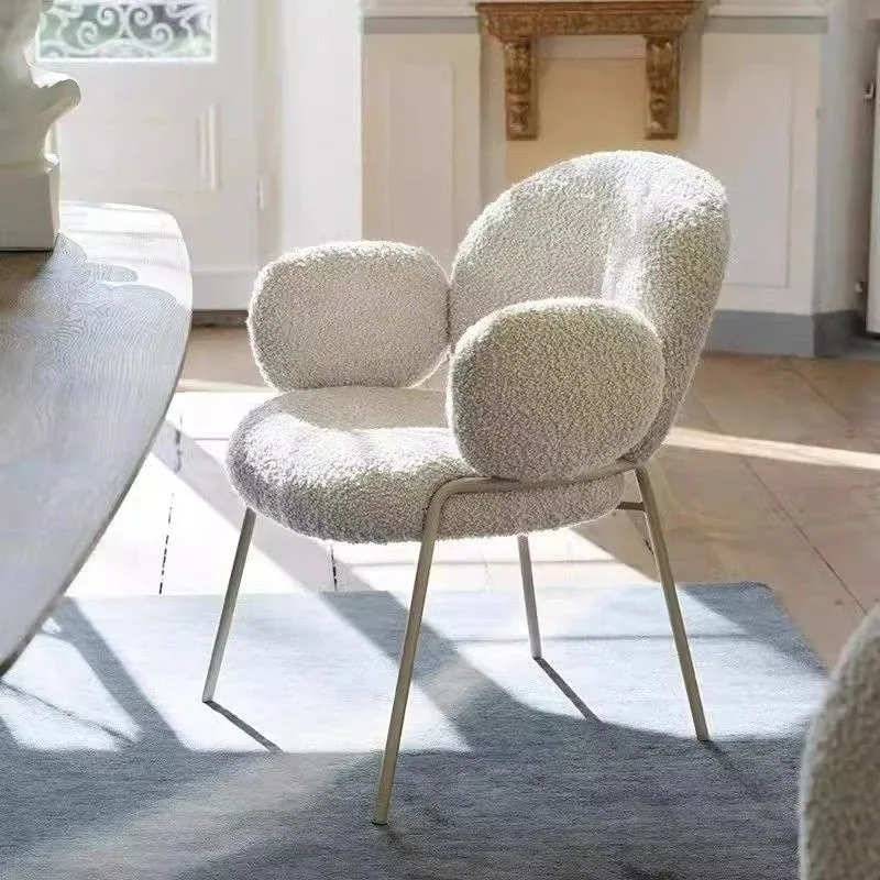 Nordic style dining Internet celebrity cream home light luxury makeup modern simple makeup bedroom dress
Nordic style dining Internet celebrity cream home light luxury makeup modern simple makeup bedroom dress