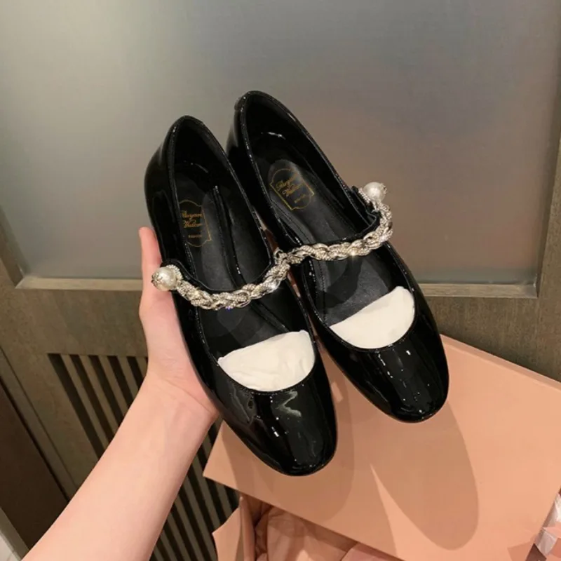 New Womens Mary Jane Shoes Exquisite Patent Leather Casual Shoes for Woman Fashion Lolita Low Heels Designer Shoes Zapatos Mujer
New Womens Mary Jane Shoes Exquisite Patent Leather Casual Shoes for Woman Fashion Lolita Low Heels Designer Shoes Zapatos Mujer