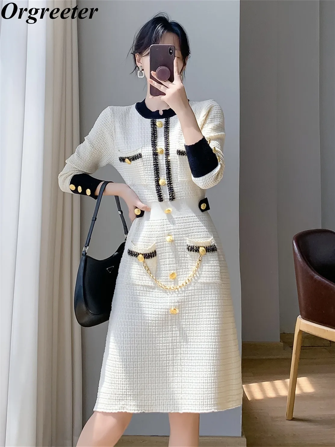 Autumn Small Fragrance Knitted Sweater Evening Dress For Women Vintage Golden Chain Buttons Deco Party Dresses Robe Vestidos
Autumn Small Fragrance Knitted Sweater Evening Dress For Women Vintage Golden Chain Buttons Deco Party Dresses Robe Vestidos