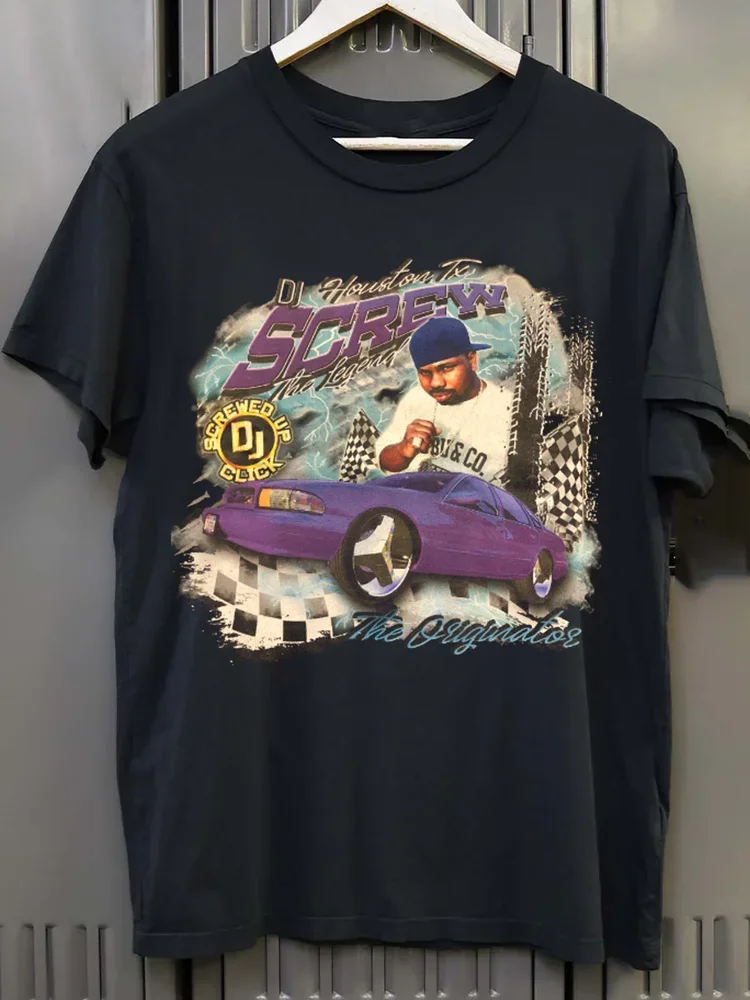DJ Screw Screwed Up Click Черная подарочная футболка всех размеров с короткими рукавами TK1058
DJ Screw Screwed Up Click Черная подарочная футболка всех размеров с короткими рукавами TK1058