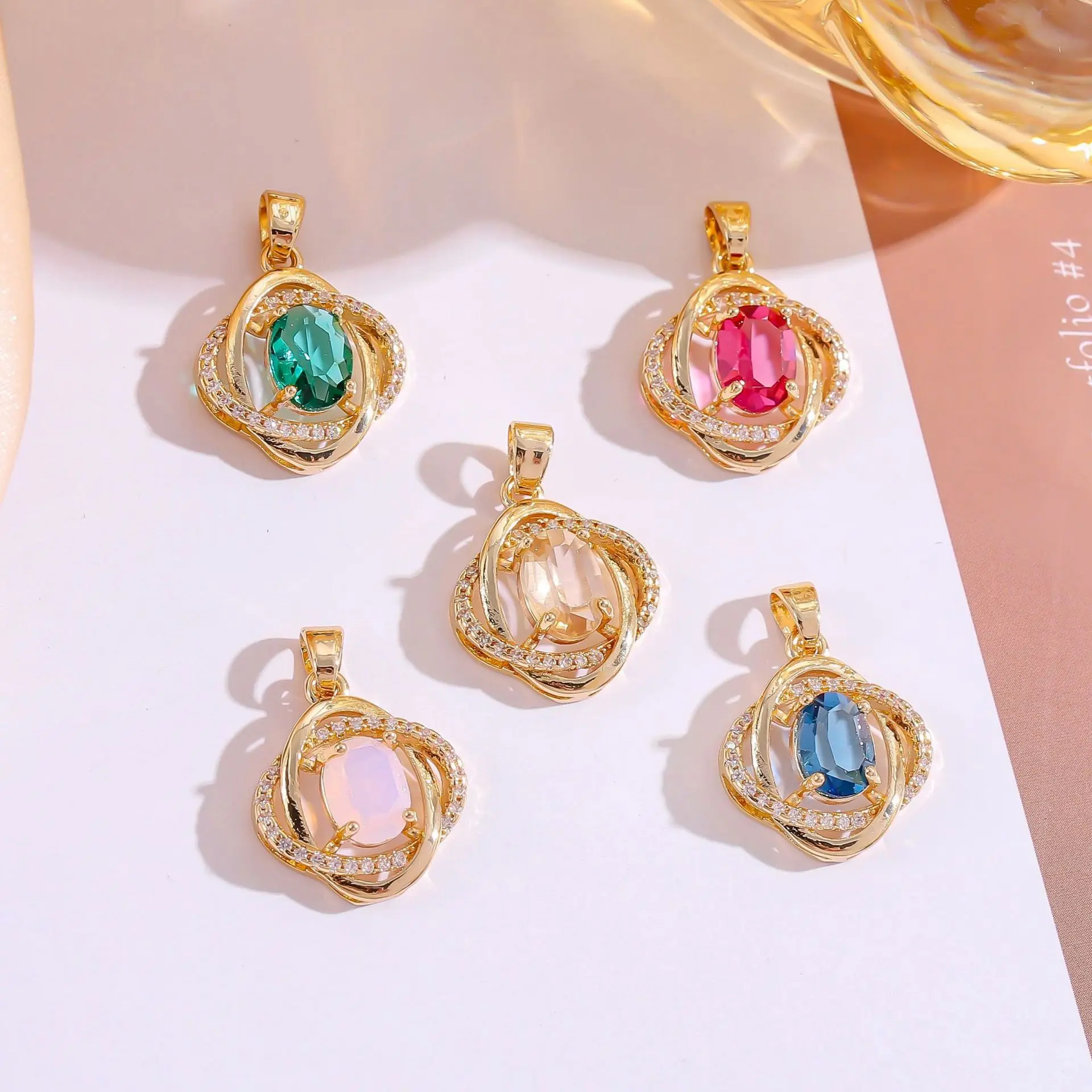 10pcs/ Bag Copper gold-plated oval double ring pendant zircon necklace pendant women's new collarbone chain pendant
10pcs/ Bag Copper gold-plated oval double ring pendant zircon necklace pendant women's new collarbone chain pendant