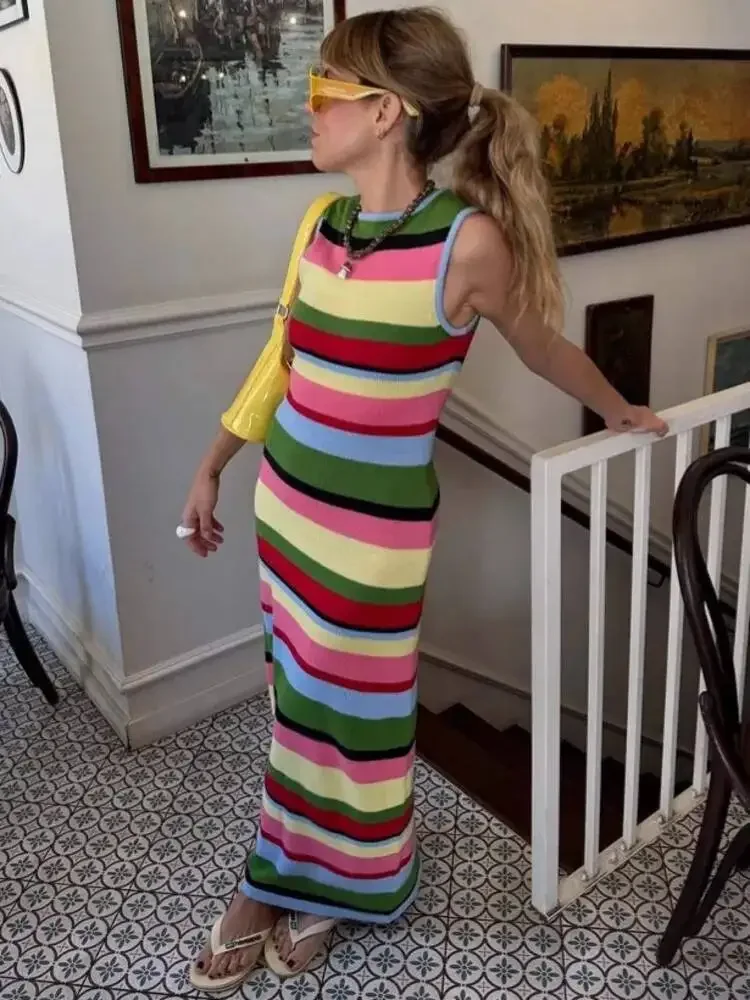 2025 New Striped Knit Sexy Maxi Dress For Women Autumn Patchwork Contrast Color Sleeveless Bodycon Long Tank Dresses
2025 New Striped Knit Sexy Maxi Dress For Women Autumn Patchwork Contrast Color Sleeveless Bodycon Long Tank Dresses