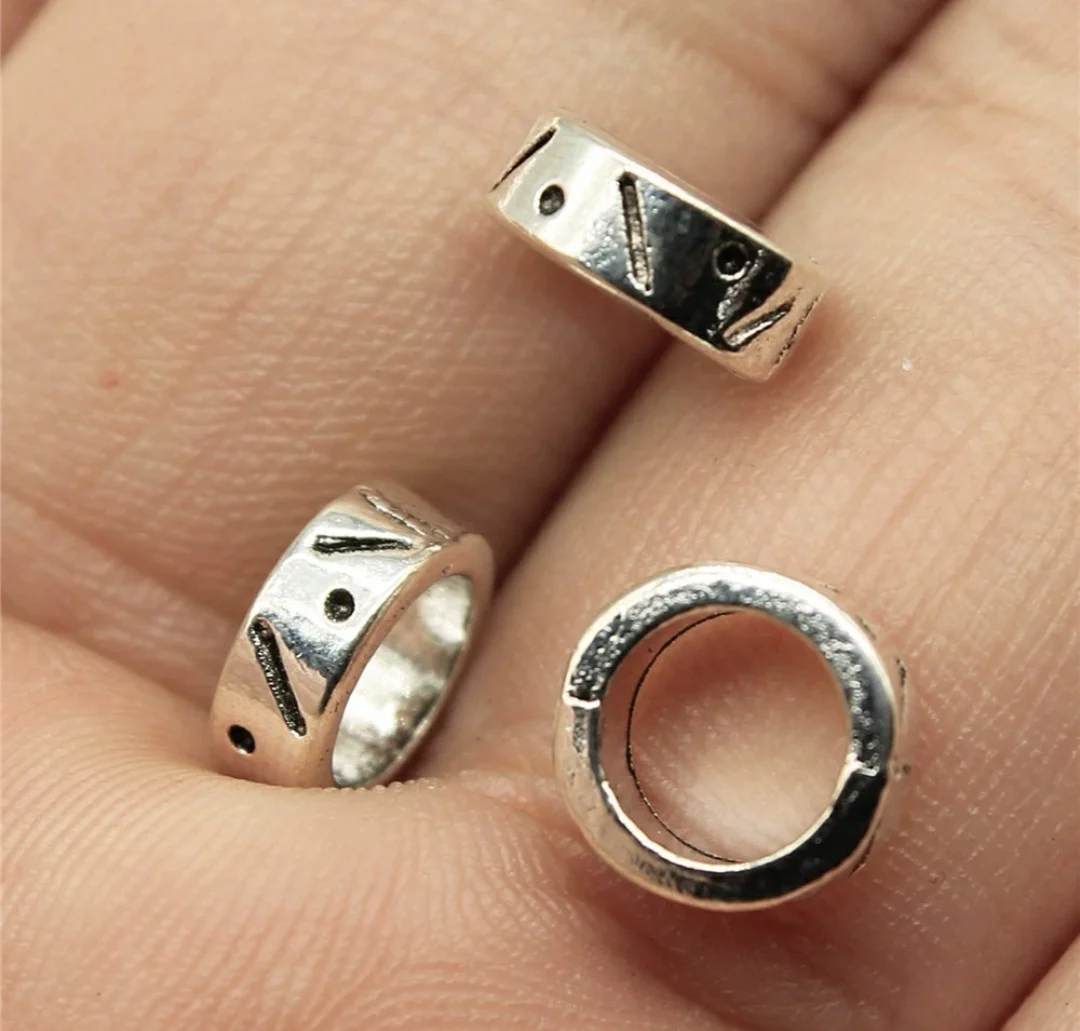 60pcs 8x8x3mm Zinc alloy metal tibetan silver plated bead T0147 for jewelry making
60pcs 8x8x3mm Zinc alloy metal tibetan silver plated bead T0147 for jewelry making