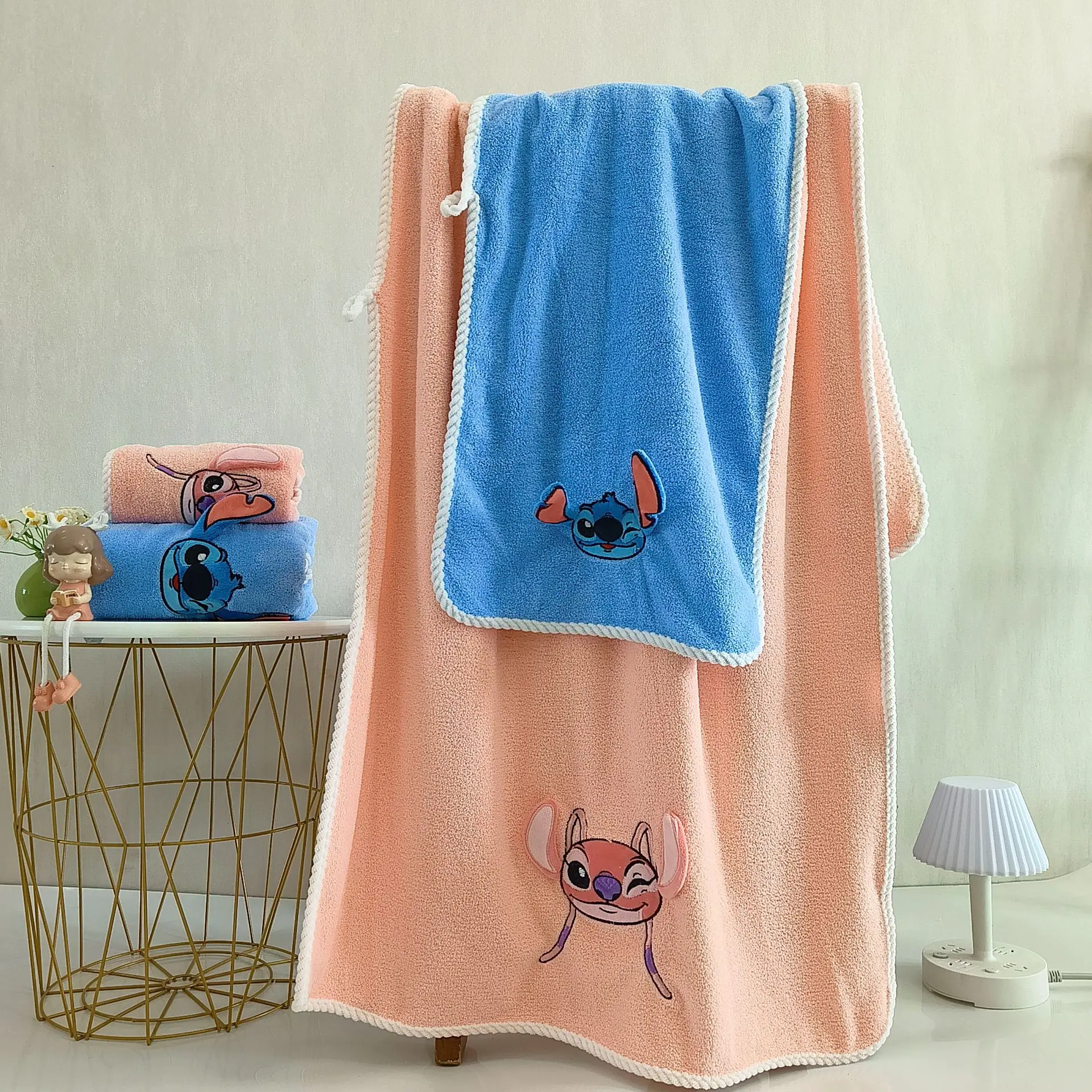 MINISO Stilt Коралловый бархат Банное полотенце Утолщенное впитывающее полотенце Без выпадения волос Быстросохнущая пленка парного размера
MINISO Stilt Коралловый бархат Банное полотенце Утолщенное впитывающее полотенце Без выпадения волос Быстросохнущая пленка парного размера