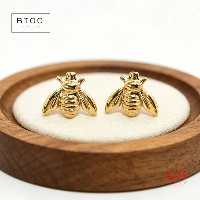 Серьги-гвоздики из золота 14K с позолотой в форме пчелы, золотые украшения, серьги-гвоздики с позолотой, Brincos Pendientes Oorbellen, женские серьги в стиле бохо
Серьги-гвоздики из золота 14K с позолотой в форме пчелы, золотые украшения, серьги-гвоздики с позолотой, Brincos Pendientes Oorbellen, женские серьги в стиле бохо
