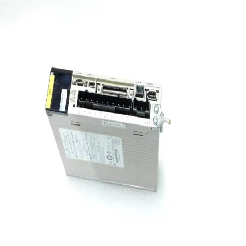 ПЛК SGDV-R90A01B002000AUTOMATION
ПЛК SGDV-R90A01B002000AUTOMATION