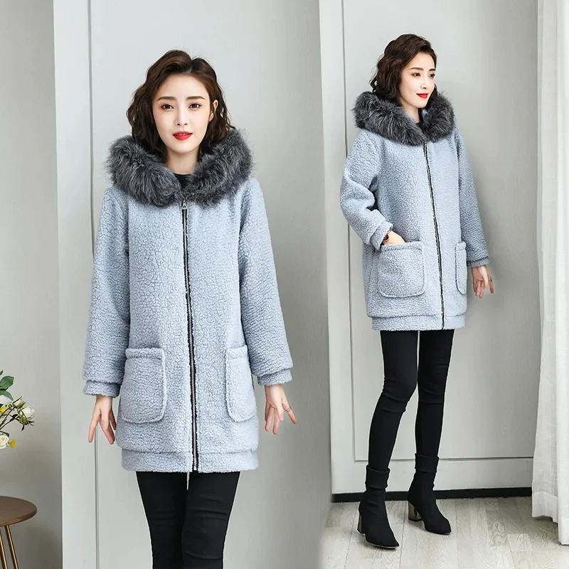Faux Fur Coat Women Hooded Winter Jacket 2023 New Loose Oversize Grain Cashmere Lamb Wool Coats Female Long Warm Parkas 5XL
Faux Fur Coat Women Hooded Winter Jacket 2023 New Loose Oversize Grain Cashmere Lamb Wool Coats Female Long Warm Parkas 5XL