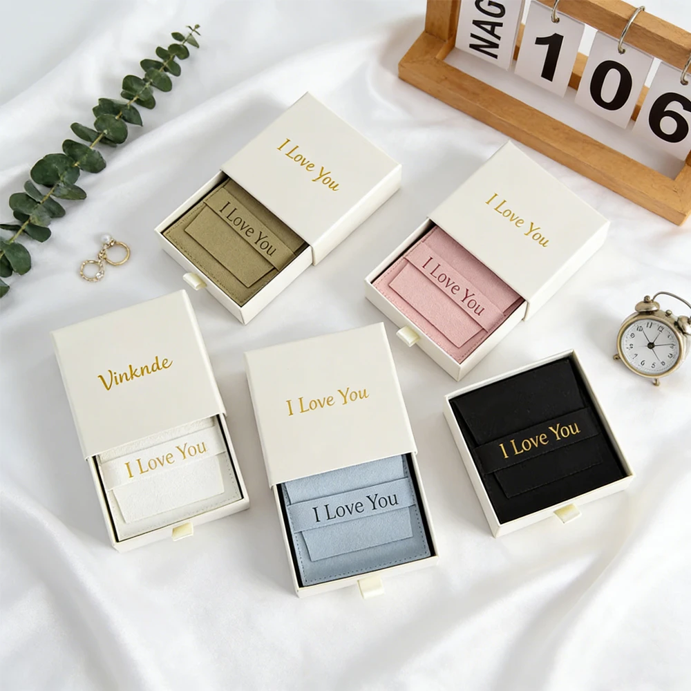 24/50/100Pcs Custom Logo 7x7x2.5cm Beige Pull-Out Box for Earrings Necklace Ring Cardboard Paper Drawer Storage Boxes Bag Pouch
24/50/100Pcs Custom Logo 7x7x2.5cm Beige Pull-Out Box for Earrings Necklace Ring Cardboard Paper Drawer Storage Boxes Bag Pouch