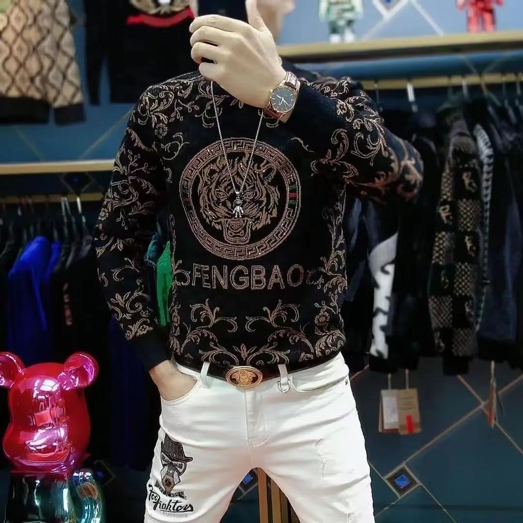 2025 Temperament Trend Autumn and Winter Long Sleeve Men's Fashion Printed Crew Neck Versatile Casual Sweater Men's T-Shirt
2025 Temperament Trend Autumn and Winter Long Sleeve Men's Fashion Printed Crew Neck Versatile Casual Sweater Men's T-Shirt