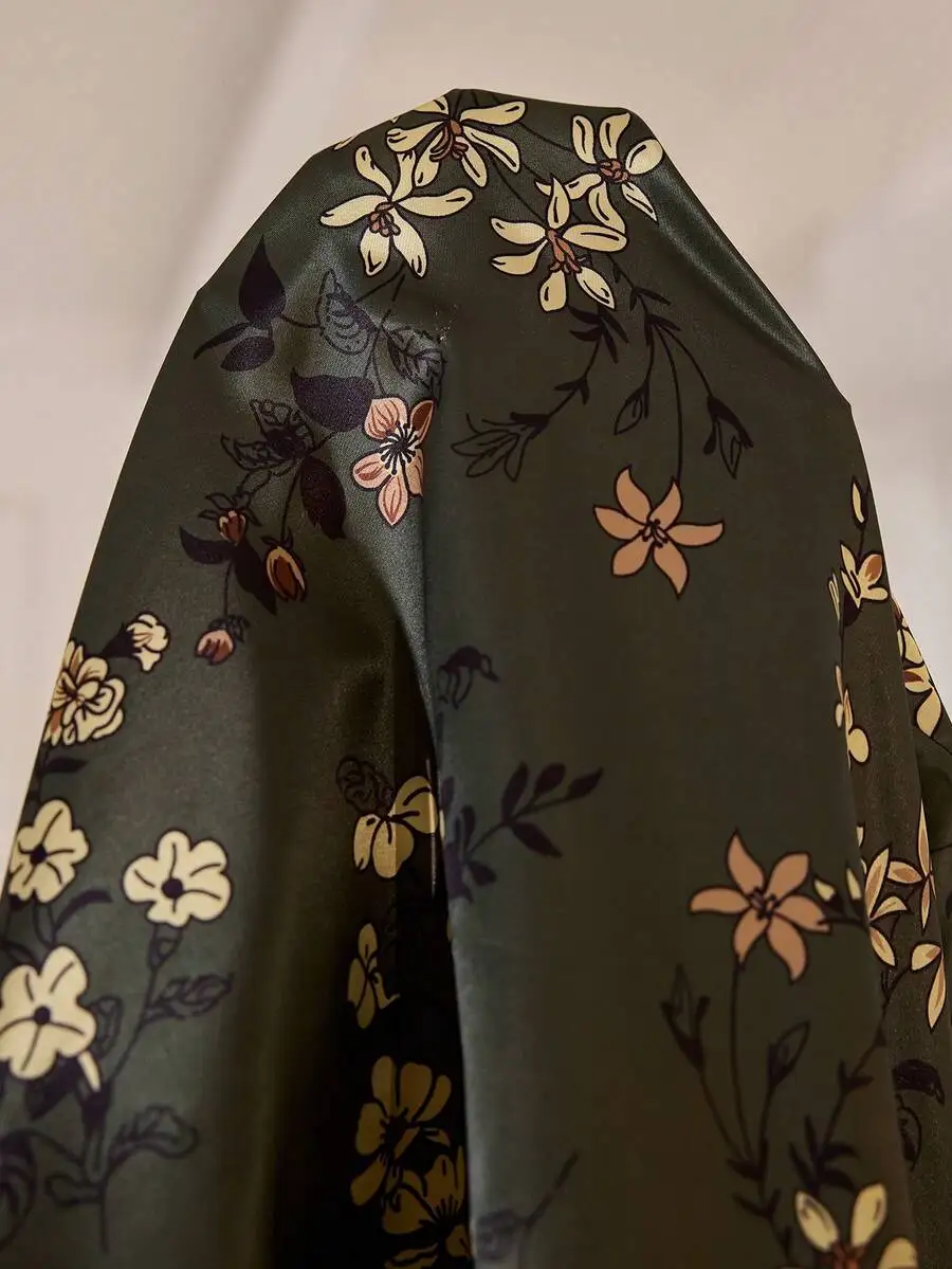 Botanical Print Lapel Collar Faux Silk Short Sleeve Pajama Set For Women
Botanical Print Lapel Collar Faux Silk Short Sleeve Pajama Set For Women