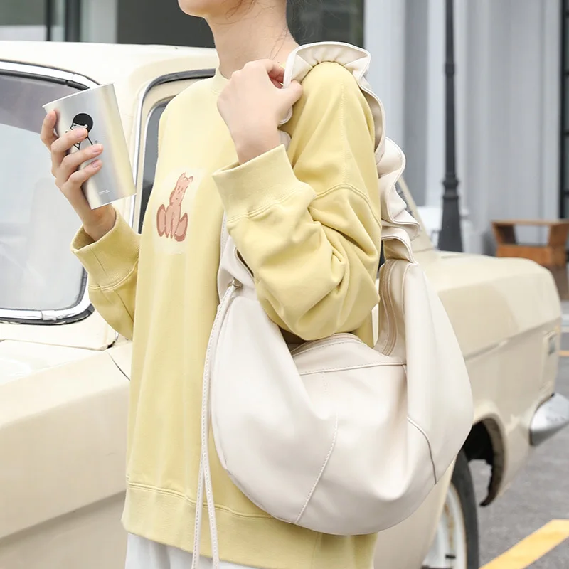 Vintage Hobo Shoulder Bags PU Leather Ruffled Crossbody Bag Female Drawstring Messenger Bags Soft Purse Bags for Women
Vintage Hobo Shoulder Bags PU Leather Ruffled Crossbody Bag Female Drawstring Messenger Bags Soft Purse Bags for Women