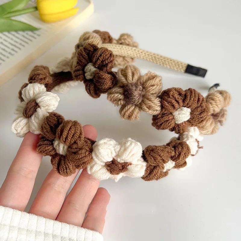 Lovely Wool Flowers Hair Band Handmade Knitted Face Hair Card Girls Pressure Headband Hair Bands for Girls Headwear
Lovely Wool Flowers Hair Band Handmade Knitted Face Hair Card Girls Pressure Headband Hair Bands for Girls Headwear