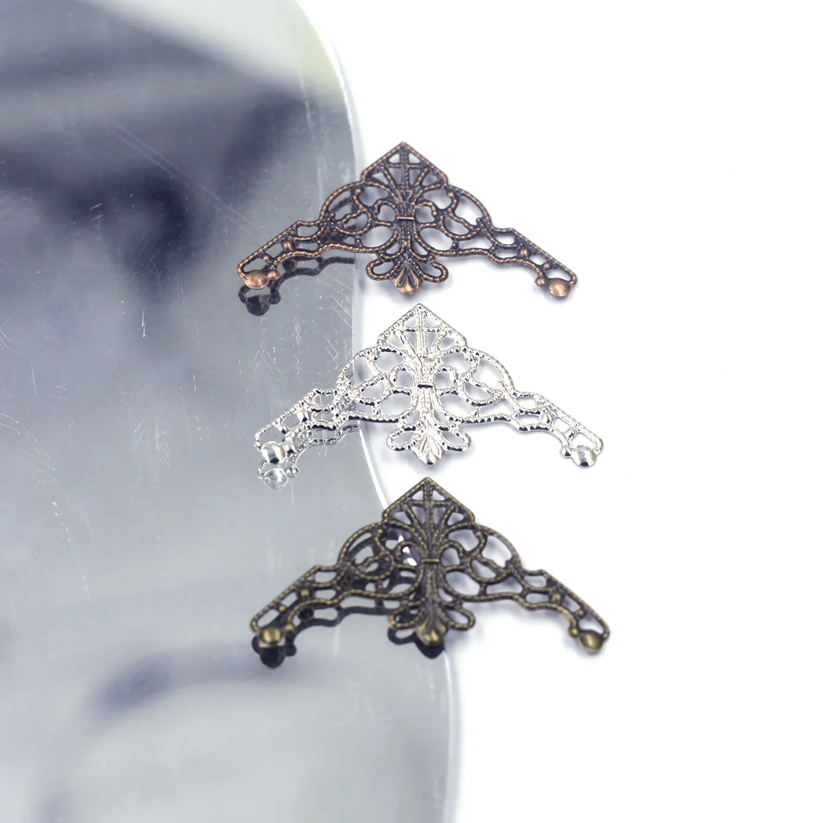 Connectors Wraps Filigree Flower Triangle For Embellishments Scrapbooking Jewelry DIY Accessories 48mm
Connectors Wraps Filigree Flower Triangle For Embellishments Scrapbooking Jewelry DIY Accessories 48mm