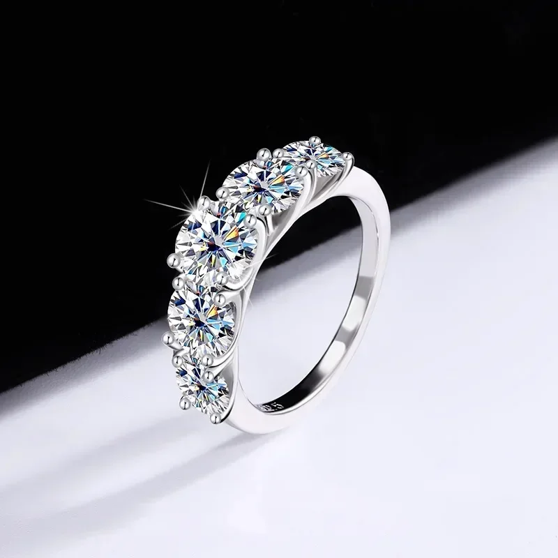 Super Luxury 18K White Gold Ring Inlay Sparkling 5pcs Diamonds In All 5 Carat VVS1 D Color Moissanite Wedding Rings for Women
Super Luxury 18K White Gold Ring Inlay Sparkling 5pcs Diamonds In All 5 Carat VVS1 D Color Moissanite Wedding Rings for Women