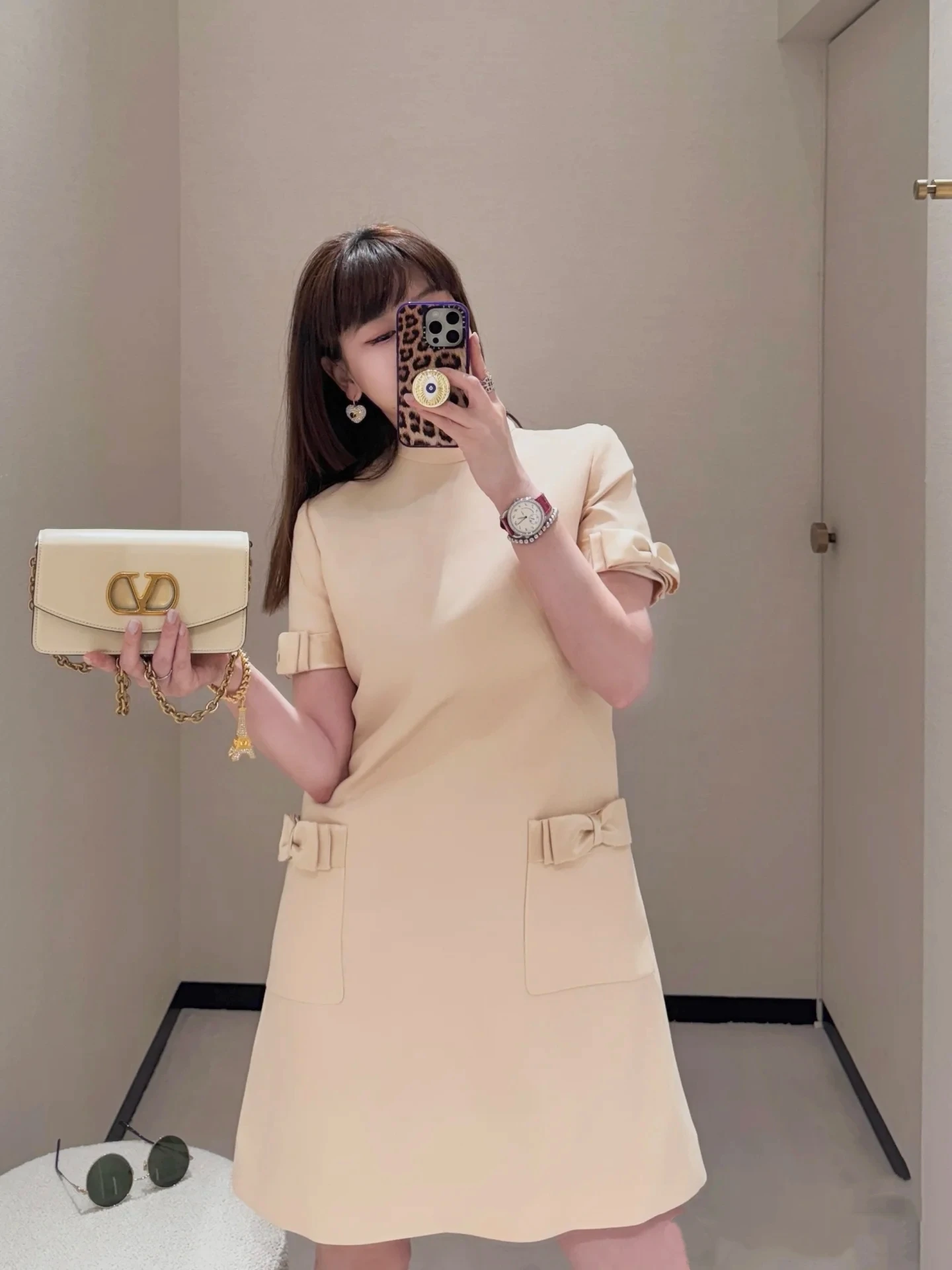 2025 New Women's High-Quality Versatile Knot Decoration Sweet Anti-Aging Dress Commute High Waist Short Sleeve A-Li...
2025 New Women's High-Quality Versatile Knot Decoration Sweet Anti-Aging Dress Commute High Waist Short Sleeve A-Li...