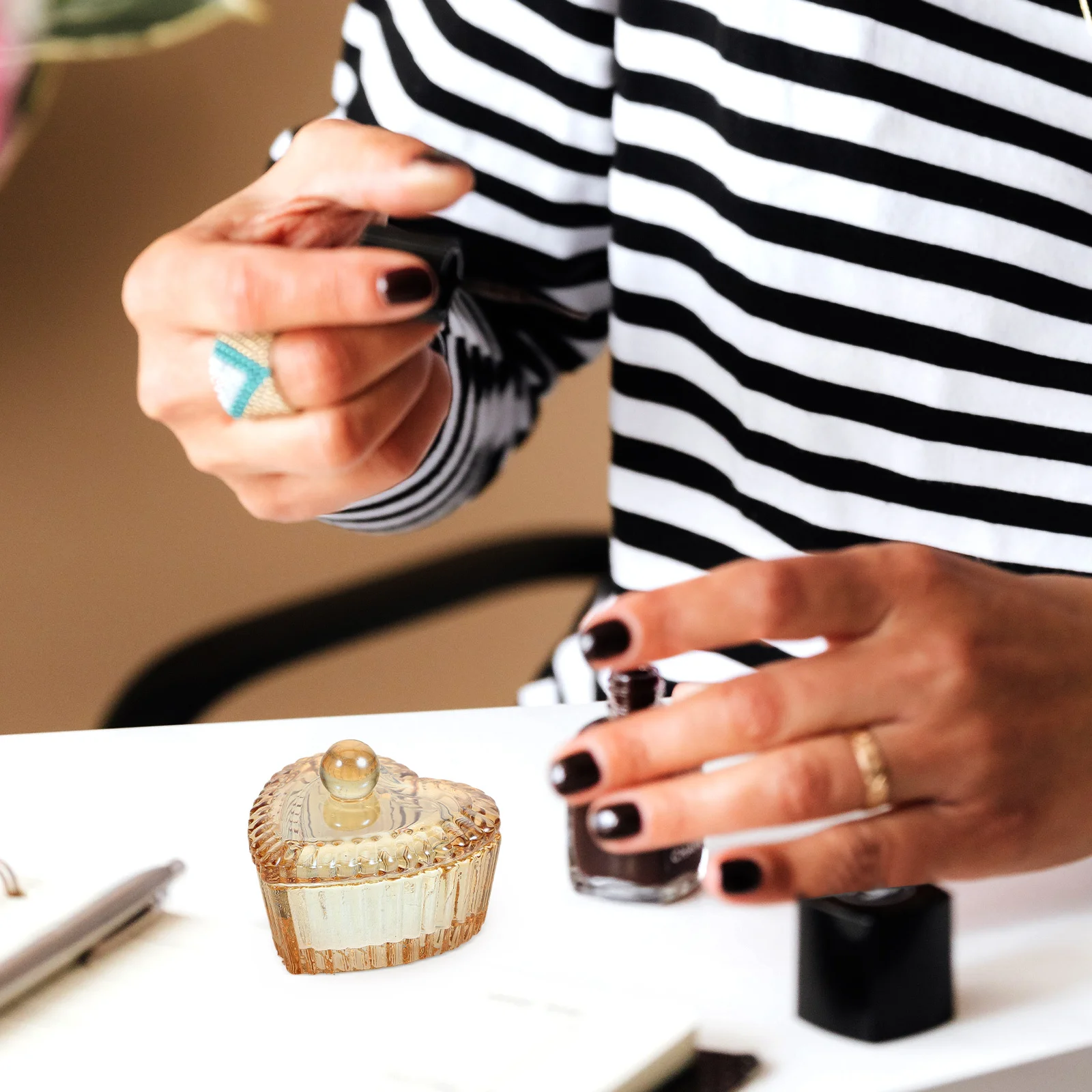 2Pcs Stable Material Manicure Nail Cup Glass Bowl Unique Design for Professional Nail Art Accessories Lidded Glass Bowl
2Pcs Stable Material Manicure Nail Cup Glass Bowl Unique Design for Professional Nail Art Accessories Lidded Glass Bowl