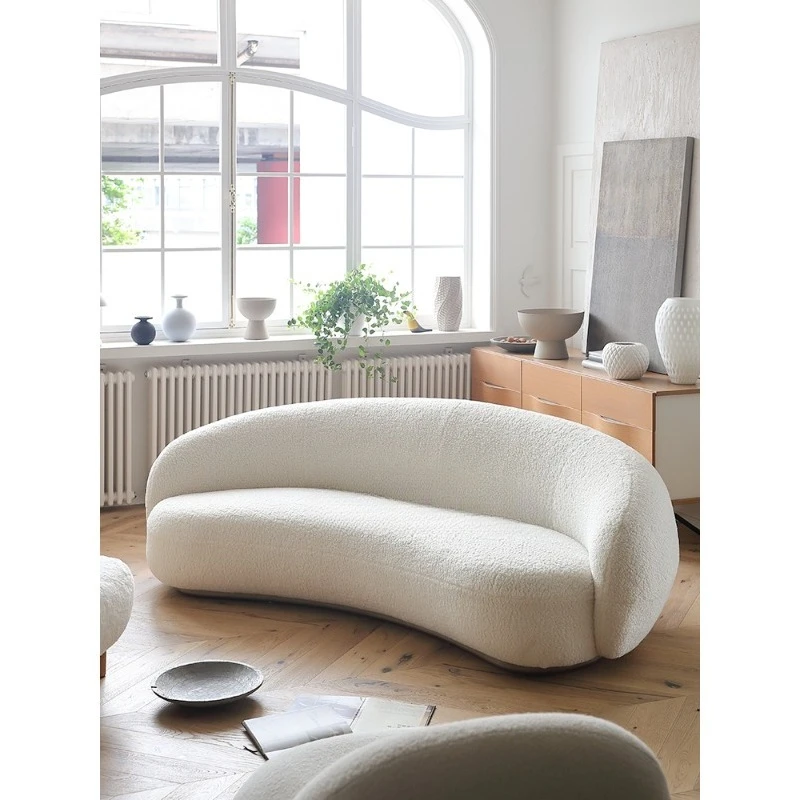 Диван из шерсти ягненка во французском кремовом стиле, диван из кешью для гостиной, изогнутый трехместный диван с горохом, дизайнерский диван
Диван из шерсти ягненка во французском кремовом стиле, диван из кешью для гостиной, изогнутый трехместный диван с горохом, дизайнерский диван