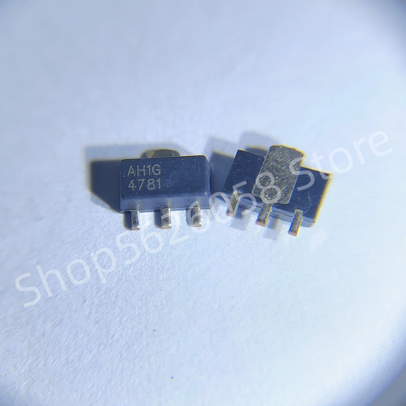 5PCS/LOT AH1-G AH1G SOT89 Genuine RF Amplifier, In Stock with Free Shipping
5PCS/LOT AH1-G AH1G SOT89 Genuine RF Amplifier, In Stock with Free Shipping