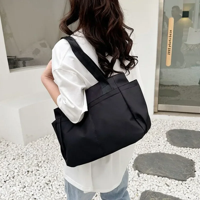 High-Quality Leather Designer Diaper Bag Women Luxury Large Capacity Tote Elegant Crossbody Shoulder Bag For Casual Style
High-Quality Leather Designer Diaper Bag Women Luxury Large Capacity Tote Elegant Crossbody Shoulder Bag For Casual Style