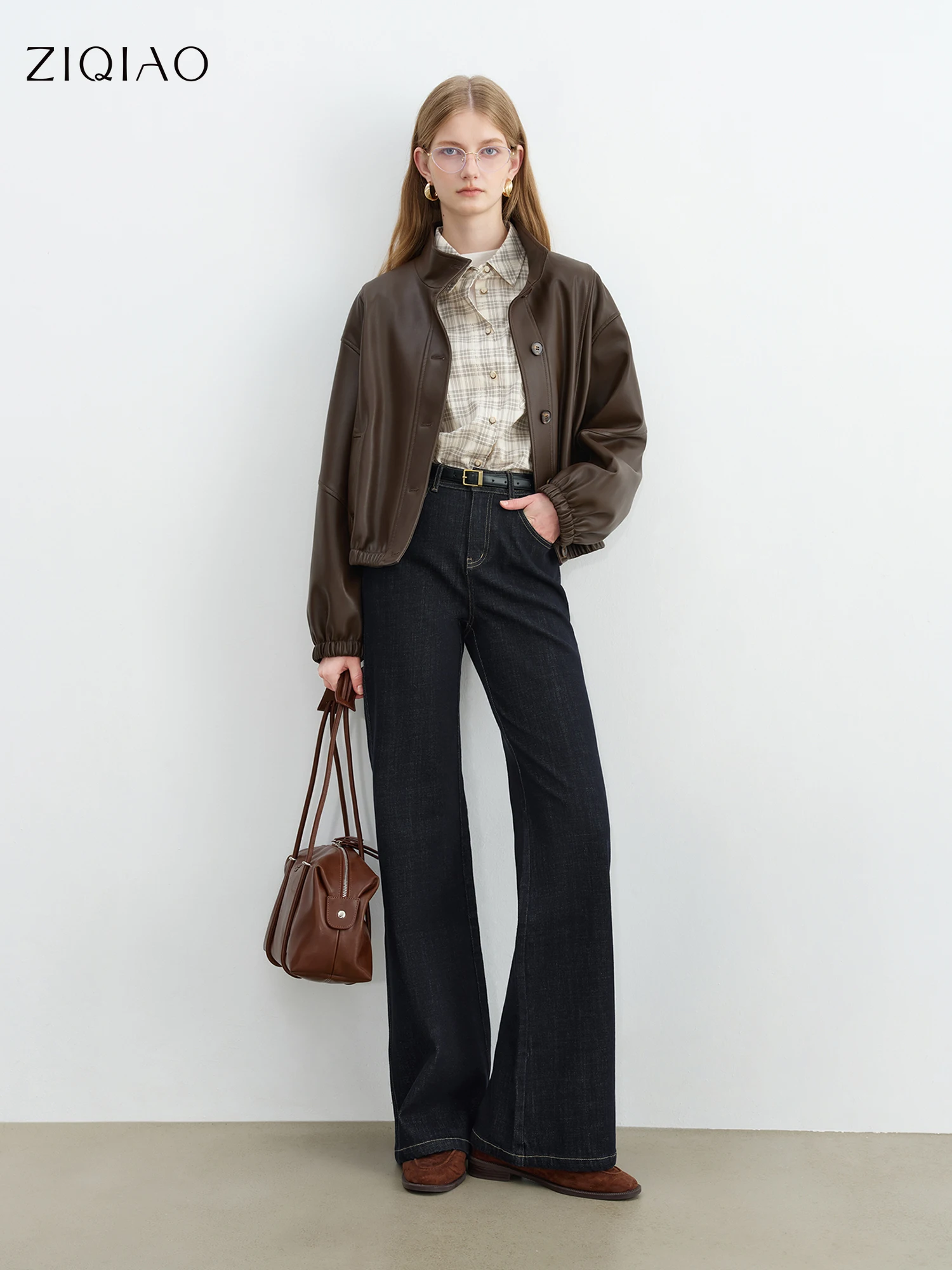 ZIQIAO Petite Women's Retro Slim Flare Jeans High Waisted Floor Length 2025 New Arrival Daily Commute Distressed Jeans
ZIQIAO Petite Women's Retro Slim Flare Jeans High Waisted Floor Length 2025 New Arrival Daily Commute Distressed Jeans