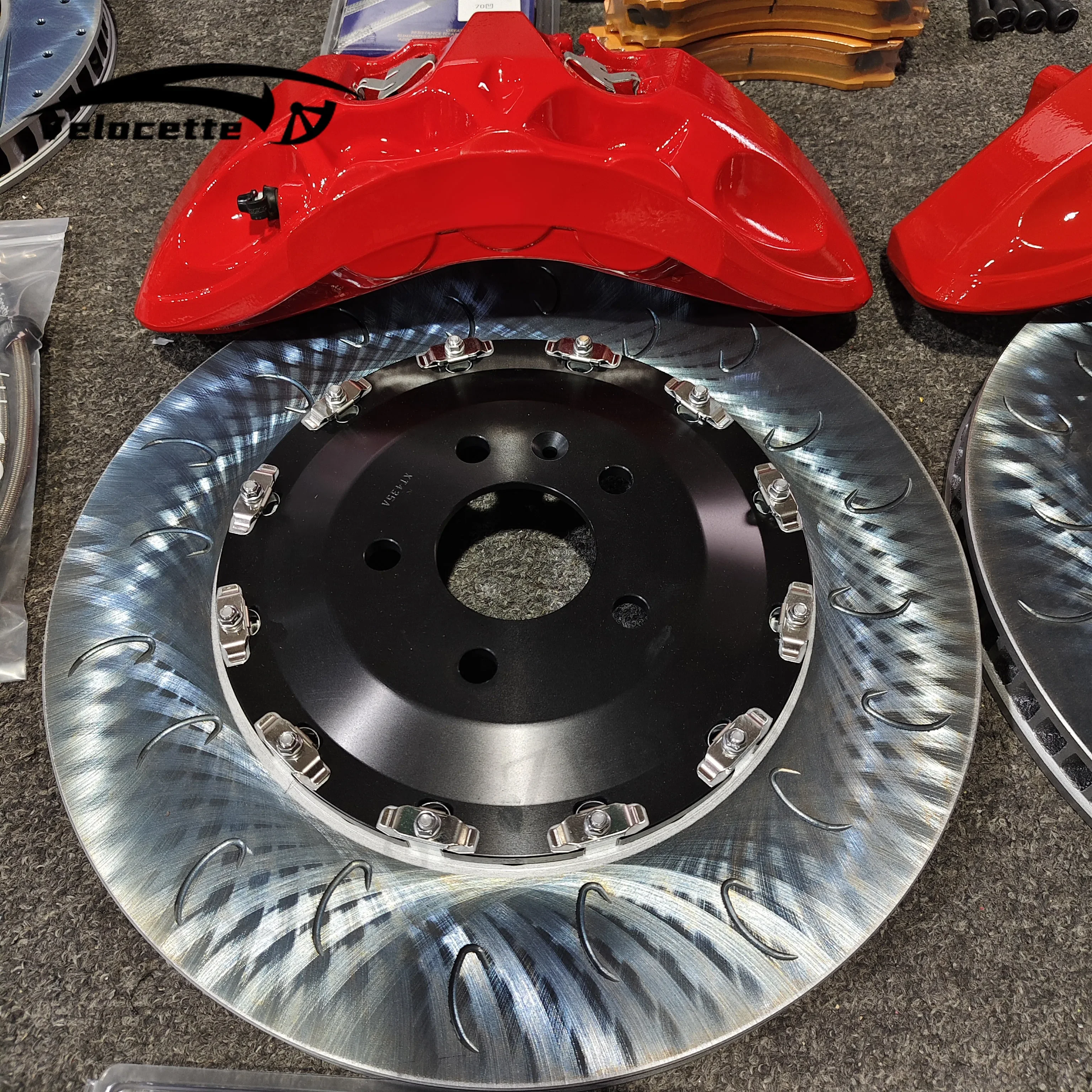 Brake Big 6 Piston Caliper Kit 400 Brake Disc Customizable Style Color for 2016 Q7
Brake Big 6 Piston Caliper Kit 400 Brake Disc Customizable Style Color for 2016 Q7