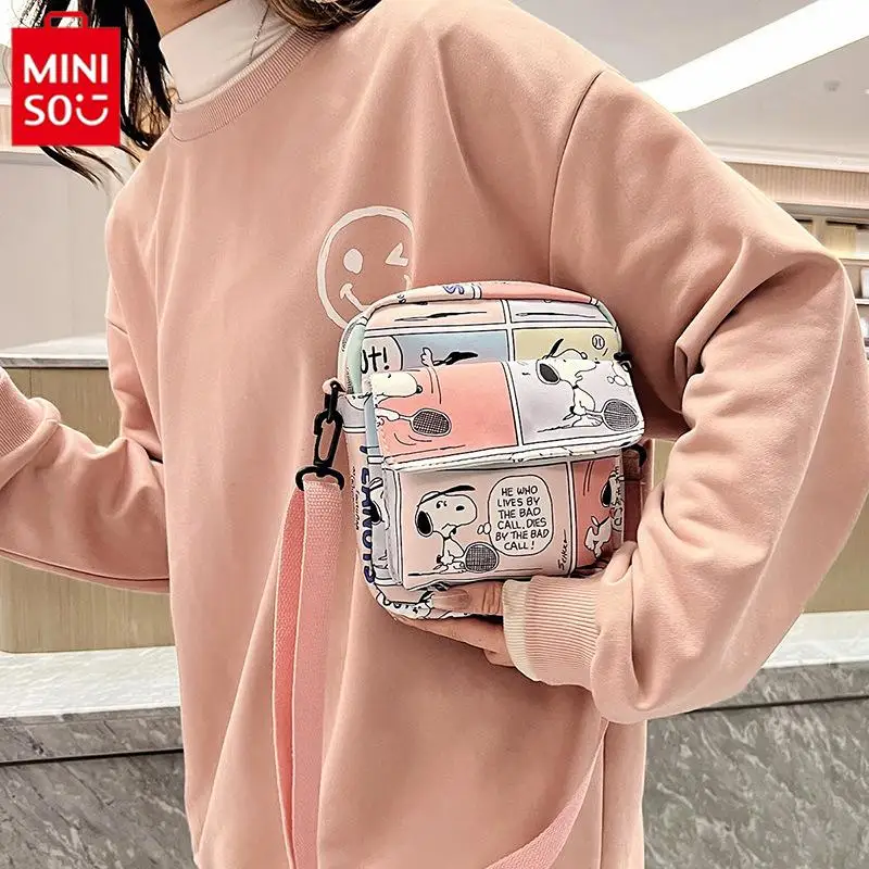 MINISO Snoopy Crossbody Bag Women Cosmetic Bag Mobile Phone Storage Bag new Cartoon Children Student Large Capacity Shoulder Bag
MINISO Snoopy Crossbody Bag Women Cosmetic Bag Mobile Phone Storage Bag new Cartoon Children Student Large Capacity Shoulder Bag