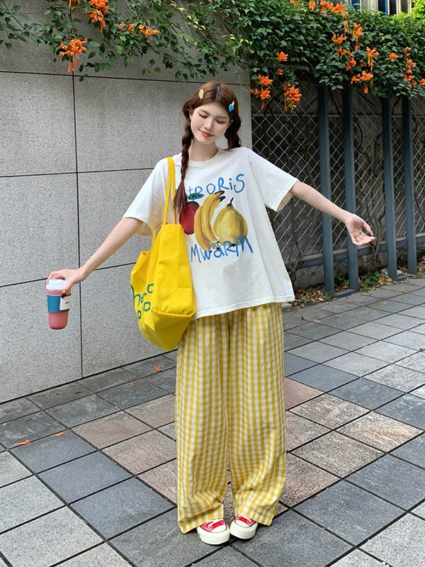 plus Size Fashionable Fruit Print Loose Short Sleeve Women's Set High Waist Slimming Versatile Plaid Pants Korean Style Casua...
plus Size Fashionable Fruit Print Loose Short Sleeve Women's Set High Waist Slimming Versatile Plaid Pants Korean Style Casua...