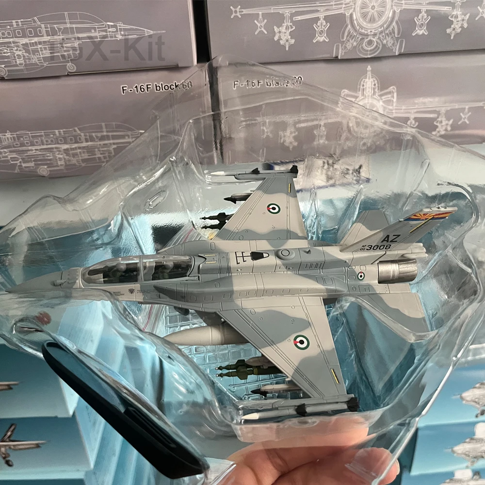 Масштаб 1:72, F-16F, камуфляжное покрытие Desert Falcon, F16, сплав истребителя, готовая литая под давлением модель военного самолета, коллекция игрушек, подарок
Масштаб 1:72, F-16F, камуфляжное покрытие Desert Falcon, F16, сплав истребителя, готовая литая под давлением модель военного самолета, коллекция игрушек, подарок