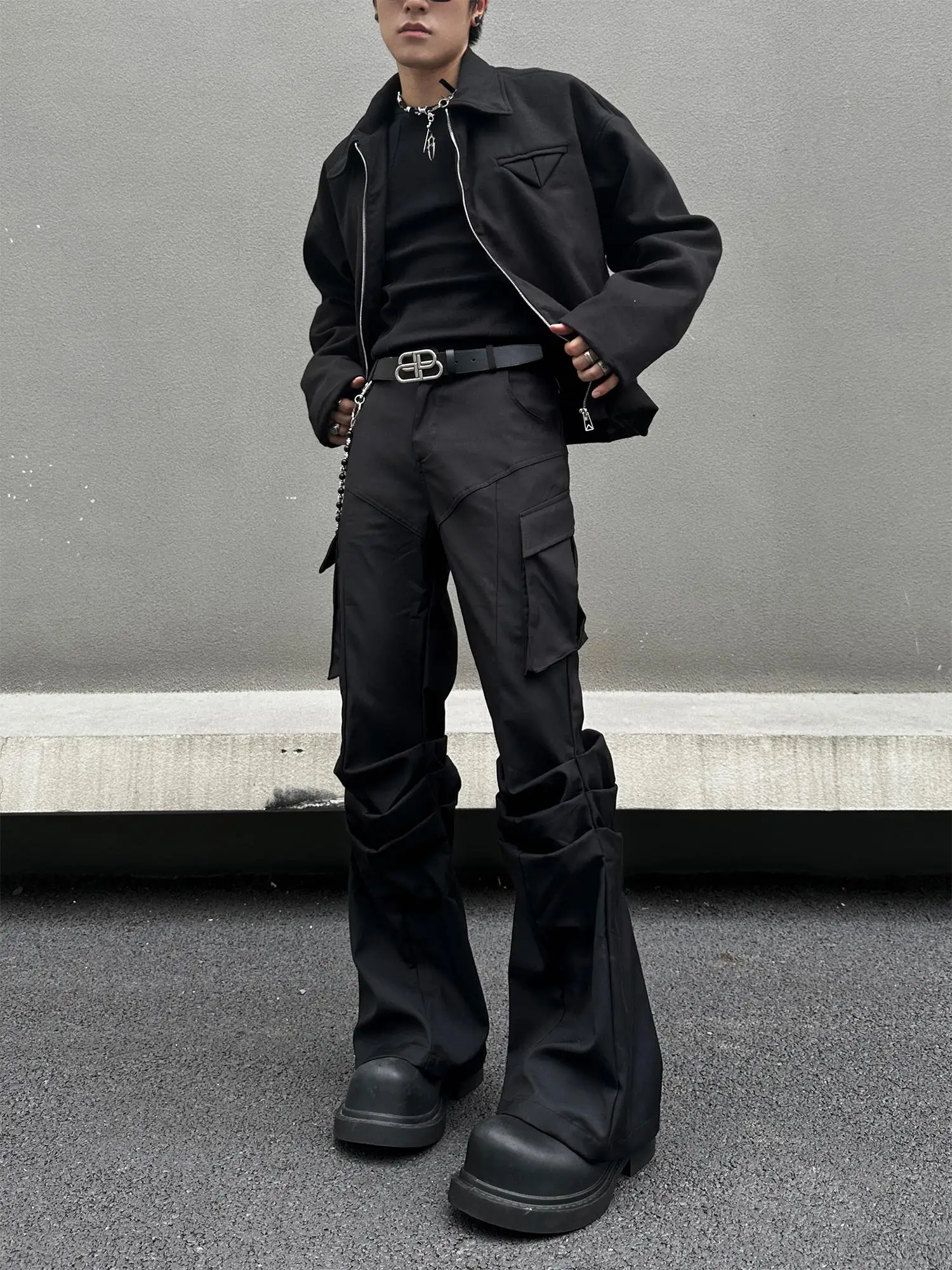 Мужские повседневные брюки в американском стиле, свободные, с плиссировкой, широкие штанины, для работы и повседневной носки, из полиэфирного волокна
Мужские повседневные брюки в американском стиле, свободные, с плиссировкой, широкие штанины, для работы и повседневной носки, из полиэфирного волокна