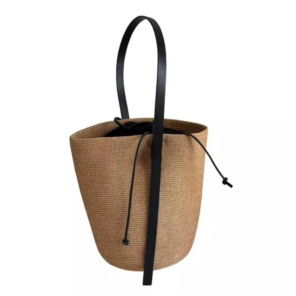 Casual Versatile Woven Straw Bag Small Size Adjustable Strap Bucket Bag Solid Color with Inner Bag Shoulder Bag for Women
Casual Versatile Woven Straw Bag Small Size Adjustable Strap Bucket Bag Solid Color with Inner Bag Shoulder Bag for Women