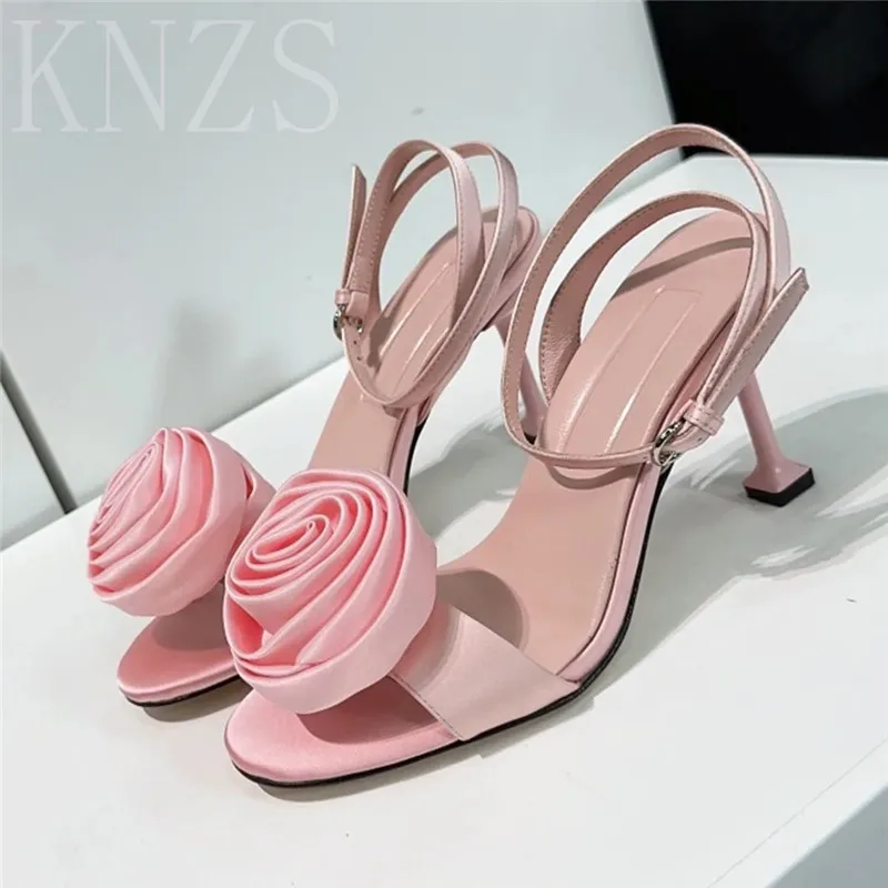 Spring Summer New Round Toe Open Toe Elegant Silk Sandals Woman Fashion Sexy Flower Decor High Heel Party Dress Shoes Women 2024
Spring Summer New Round Toe Open Toe Elegant Silk Sandals Woman Fashion Sexy Flower Decor High Heel Party Dress Shoes Women 2024